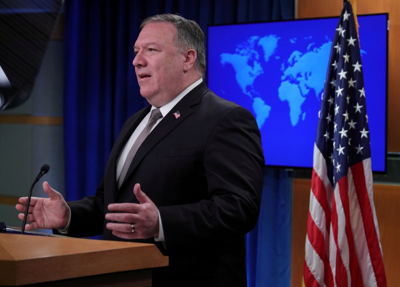 &copy; Reuters. FILE PHOTO: U.S. Secretary of State Pompeo holds press briefing at the State Department in Washington