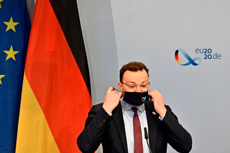 &copy; Reuters. Ministro da Saúde da Alemanha, Jens Spahn, durante entrevista coletiva em Berlim