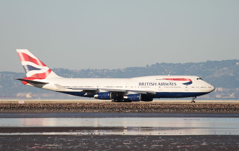 &copy; Reuters. Самолет British Airways Boeing 747-400 в аэропорту в Сан-Франциско
