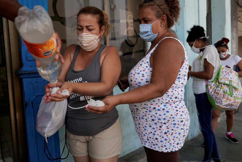 &copy; Reuters. FILE PHOTO: Coronavirus disease (COVID-19) outbreak in Havana