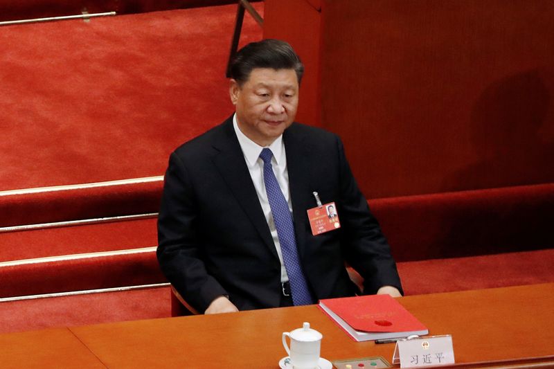 &copy; Reuters. El presidente chino Xi Jinping asiste a la sesión de clausura del Congreso Nacional del Pueblo (NPC) en el Gran Salón del Pueblo en Pekín, China