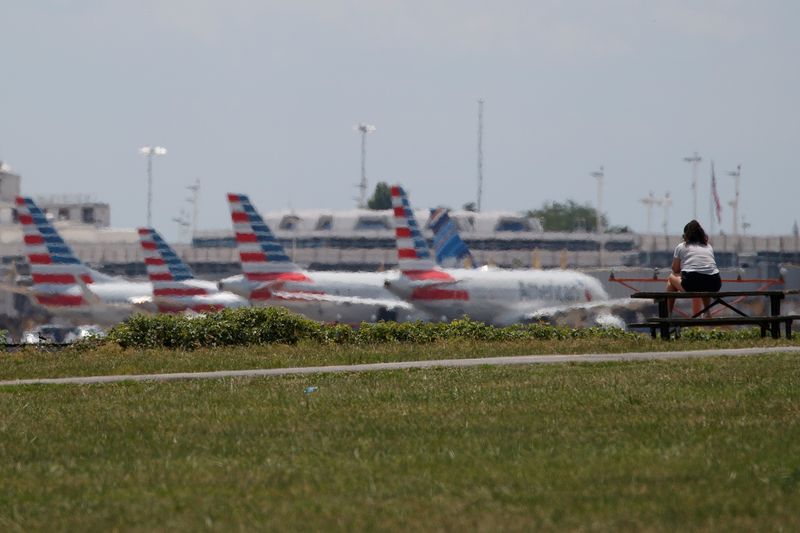 © Reuters. FOTO DE ARCHIVO: Aeropuerto Nacional Reagan, Arlington, Virginia