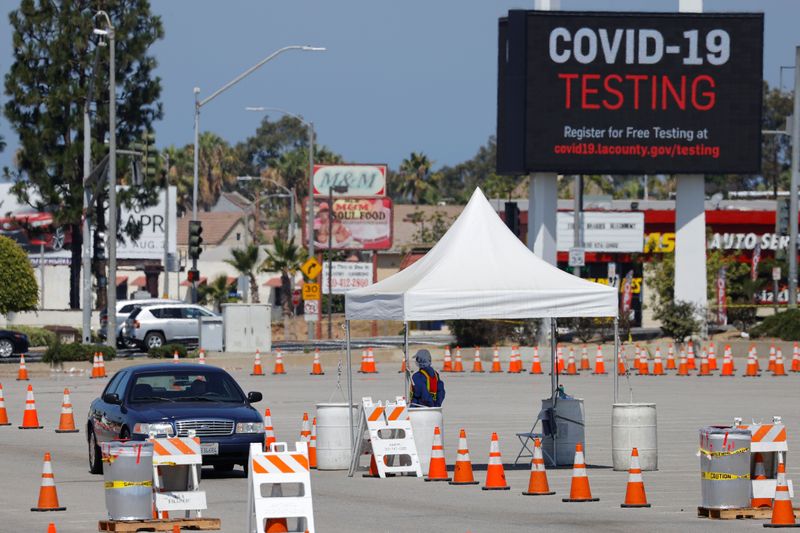 &copy; Reuters. カリフォルニア州もコロナ感染者40万人突破、最多ＮＹ州に接近