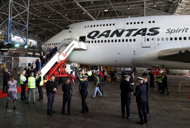 &copy; Reuters. Qantas celebrates departure of last 747 jumbo jet from Sydney Airport, as it retires its remaining Boeing 747 planes early due to the coronavirus disease