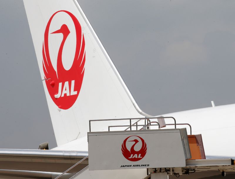 &copy; Reuters. ＪＡＬ、国内線再び減便　コロナ感染者再増加で　ＪＲも予約低迷