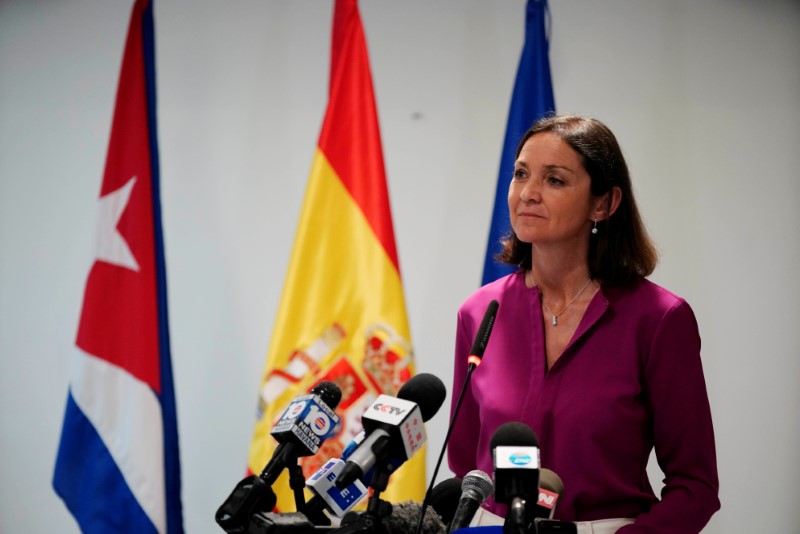 &copy; Reuters. Spain&apos;s Tourism Minister Reyes Maroto speaks during a news conference in a hotel in Havana