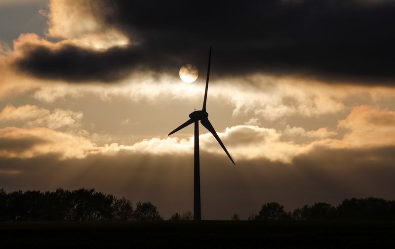 &copy; Reuters. Ветрогенератор у поселка Ушаково Калининградской области