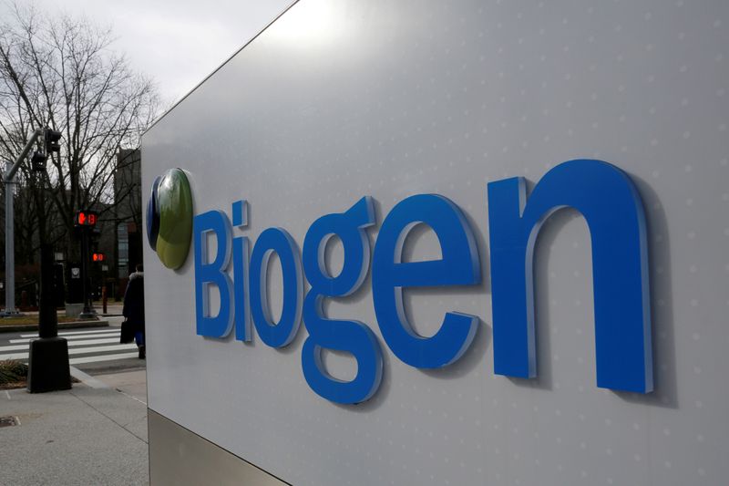 &copy; Reuters. FILE PHOTO: A Biogen sign at the company&apos;s facility in Cambridge, Massachusetts