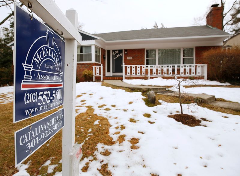 &copy; Reuters. An existing home for sale is seen in Silver Spring Maryland