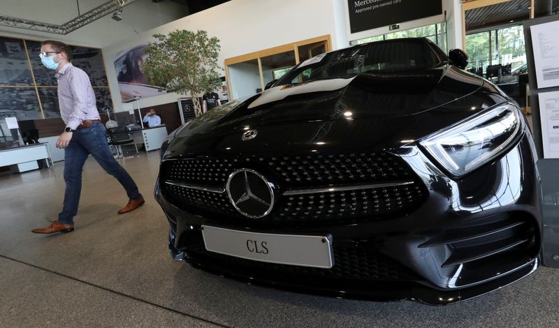 Mercedes-Benz says it will focus on high-end cars to hike profits