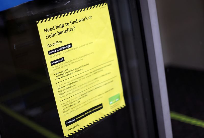 &copy; Reuters. FILE PHOTO: Outbreak of the coronavirus disease (COVID-19) in Longton