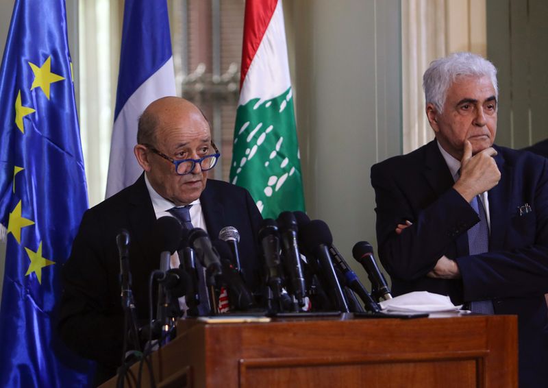 © Reuters. وزير خارجية فرنسا للبنان في أزمته: 
