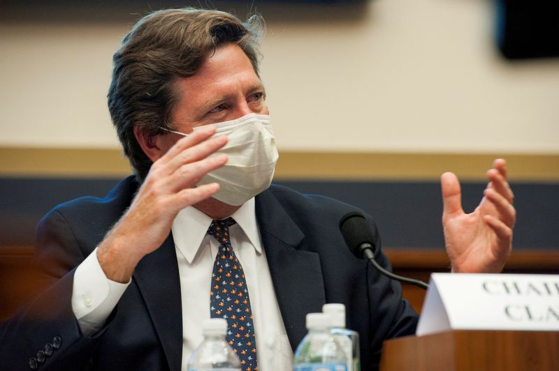 © Reuters. FILE PHOTO: U.S. Securities and Exchange Commission Chairman Jay Clayton, testifies before a House Committee on Financial Services hearing in Washington