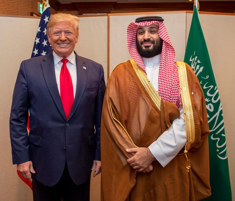 &copy; Reuters. وكالة: ولي عهد السعودية يتلقى اتصالا من ترامب للسؤال عن صحة الملك
