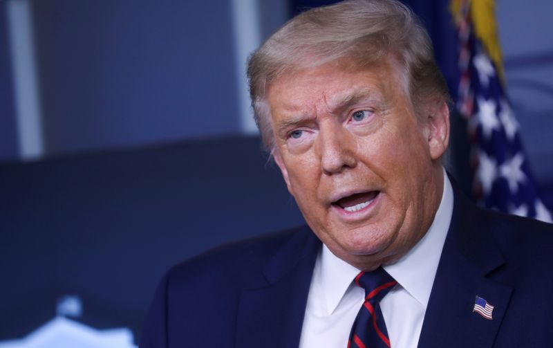 &copy; Reuters. FILE PHOTO: U.S. President Trump speaks at coronavirus response task force briefing at the White House in Washington