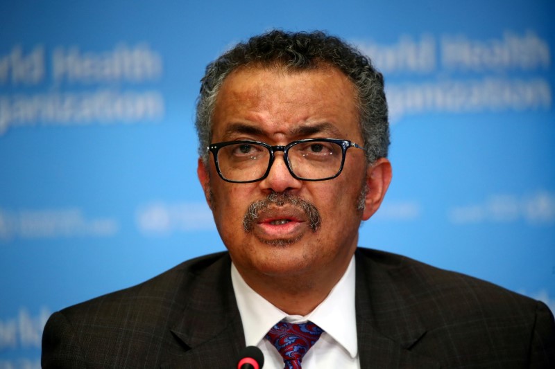 © Reuters. FOTO DE ARCHIVO. El director general de la Organización Mundial de la Salud (OMS), Tedros Adhanom Ghebreyesus, habla en una conferencia de prensa sobre el brote de coronavirus (COVID-19), en la sede del organismo, en Ginebra, Suiza