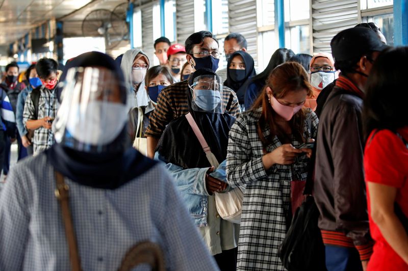 &copy; Reuters. インドネシア、新型コロナ感染が累計10万人超