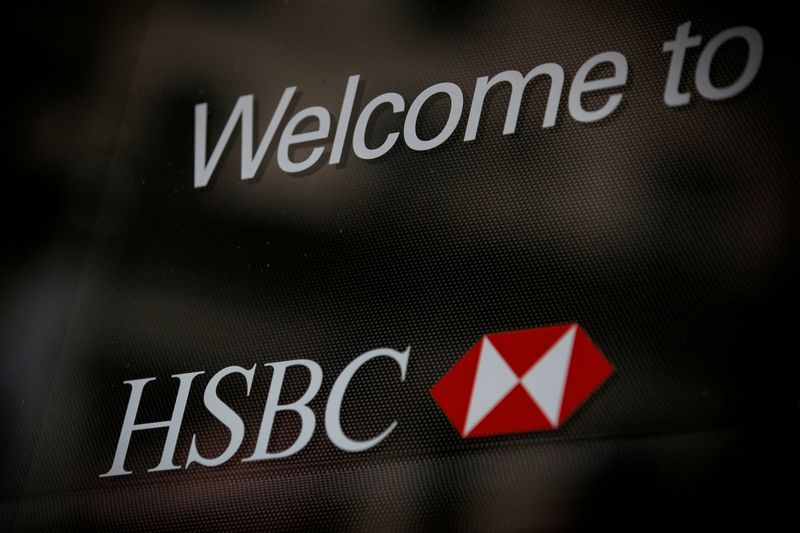 &copy; Reuters. FILE PHOTO: HSBC logo is seen on a branch bank in the financial district in New York