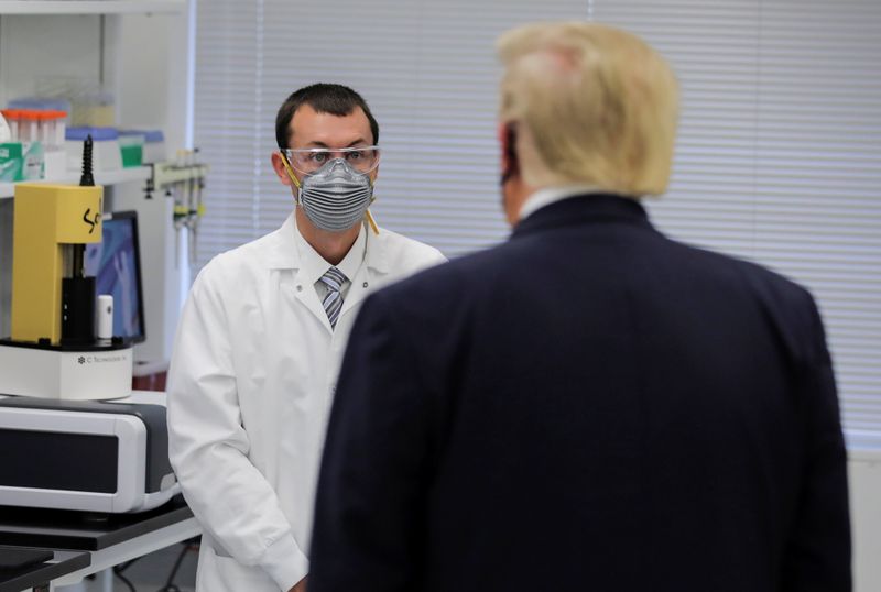 &copy; Reuters. U.S. President Trump visits Fujifilm Diosynth Biotechnologies&apos; Innovation Center in Morrrisville, North Carolina