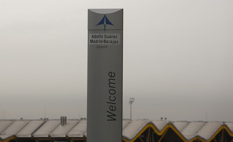 &copy; Reuters. The logo of Spanish airports operator Aena is seen on the top of a welcoming sign outside Adolfo Suarez Barajas airport in Madrid