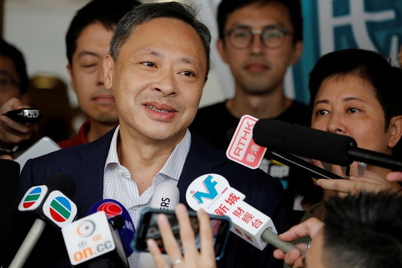 © Reuters. 香港大学、民主派活動家の戴准教授を解雇　「雨傘運動」主導