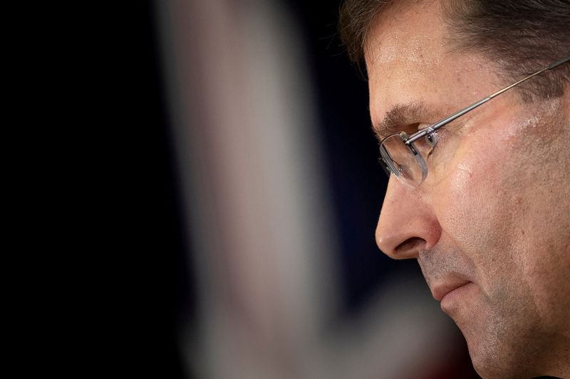 &copy; Reuters. Il segretario alla Difesa Usa Mark Esper