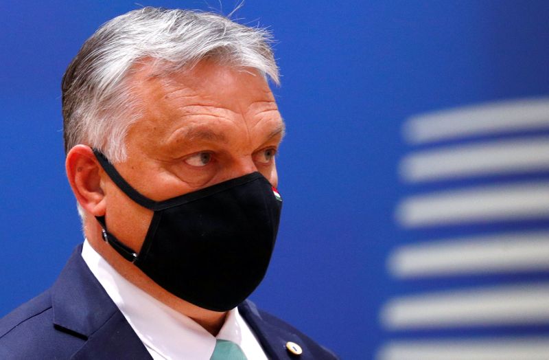 &copy; Reuters. FILE PHOTO: Hungarian Prime Minister Viktor Orban takes part in a European Union summit in Brussels