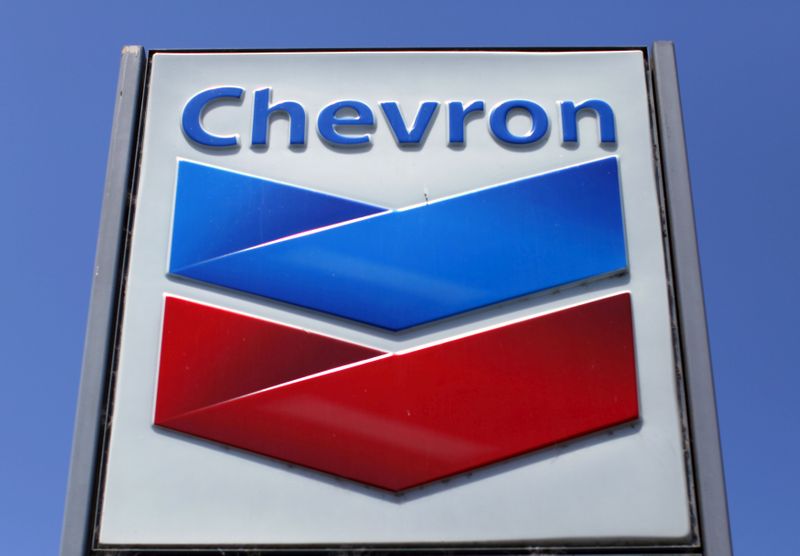&copy; Reuters. АЗС компании Chevron в городе Дель-Мар