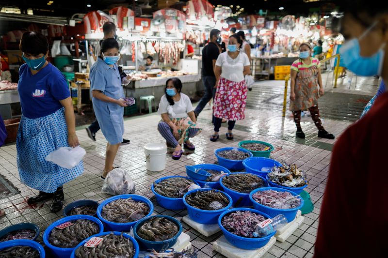 &copy; Reuters. Outbreak of the coronavirus disease (COVID-19) in Manila