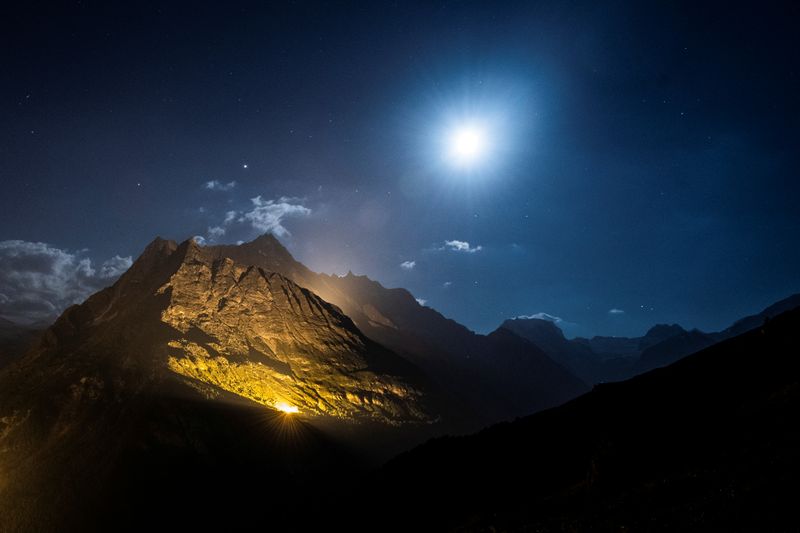 &copy; Reuters. The mountain chains of Veisivi and Dent de Perroc are illuminated to celebrate Swiss National Day in Evolene