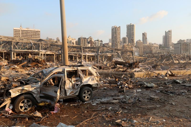 © Reuters. مكتب وزير الداخلية: مواد شديدة الانفجار مصادرة انفجرت في مرفأ بيروت