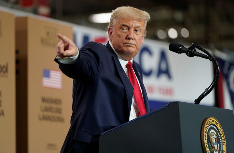 &copy; Reuters. U.S. President Donald Trump speaks at a Whirlpool Corporation washing machine factory in Clyde, Ohio