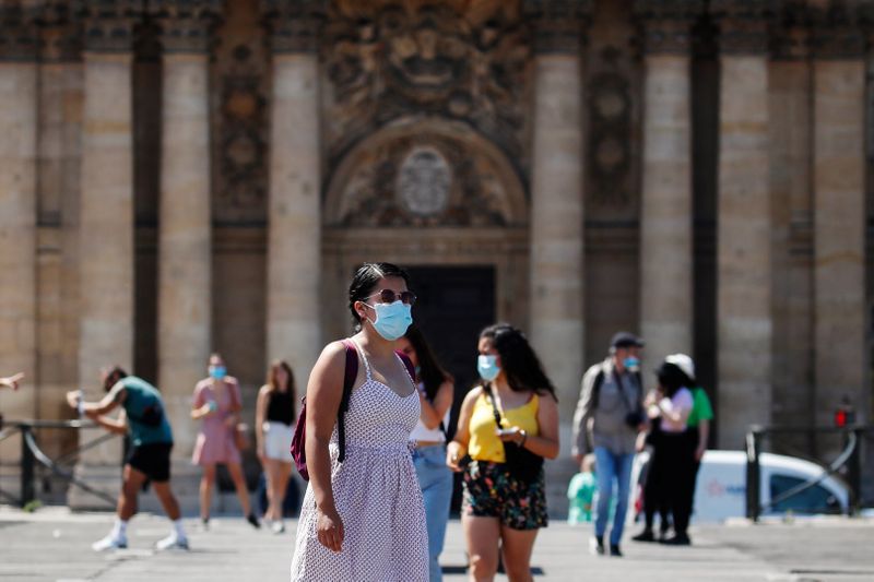 &copy; Reuters. CORONAVIRUS: 2.288 NOUVELLES CONTAMINATIONS RELEVÉES EN 24 HEURES EN FRANCE