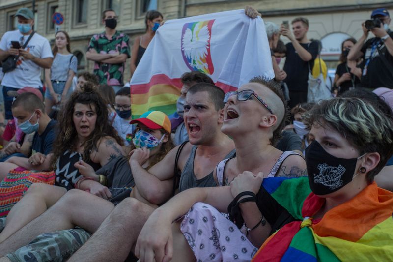 &copy; Reuters. LGBT supporters protest in Warsaw