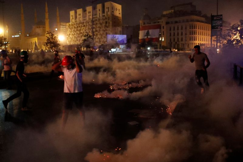 &copy; Reuters. Protests called for in central Beirut days after devastating explosion