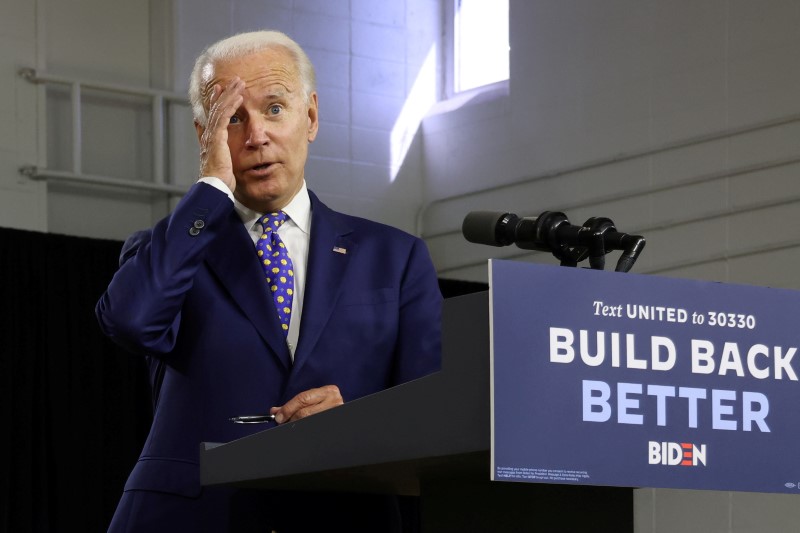 &copy; Reuters. FILE PHOTO: FILE PHOTO: Democratic presidential candidate Joe Biden holds campaign event in Wilmington, Delaware