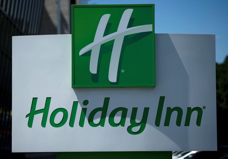 © Reuters. LE PROPRIÉTAIRE D'HOLIDAY INN PERÇOIT DES ÉCLAIRCIES APRÈS UN S1 DIFFICILE