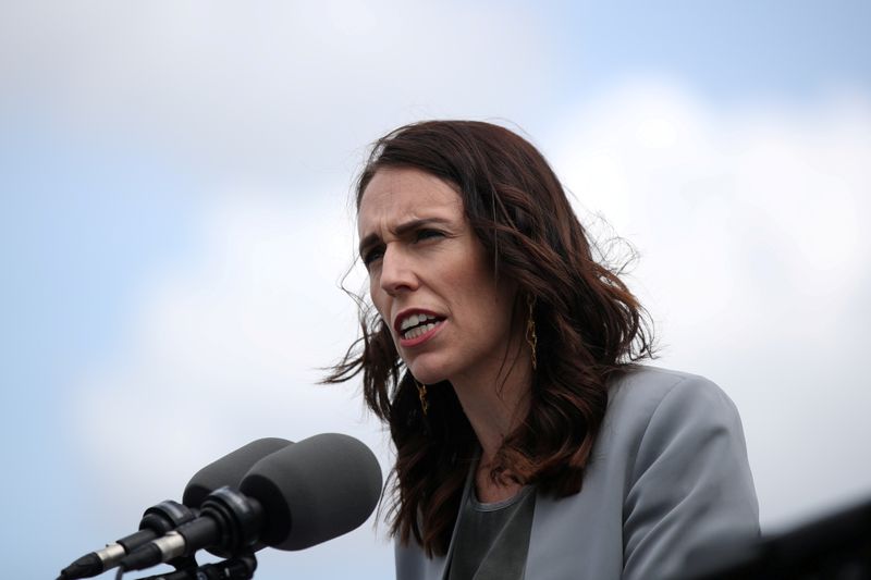 © Reuters. FILE PHOTO: New Zealand Prime Minister Ardern speaks during a joint press conference at Admiralty House in Sydney