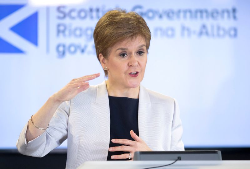 © Reuters. FILE PHOTO: Scotland's First Minister Nicola Sturgeon holds a news conference on the coronavirus disease (COVID-19) outbreak, at St Andrew's House in Edinburgh