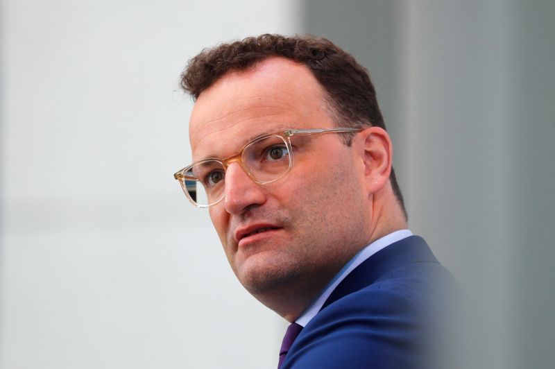 &copy; Reuters. Ministro da Saúde da Alemanha, Jens Spahn, durante entrevista coletiva em Berlim