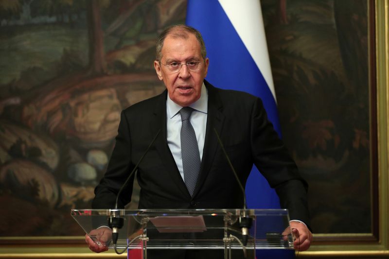 &copy; Reuters. روسيا والسعودية تتعهدان بمساعدة لبنان بعد انفجار الميناء
