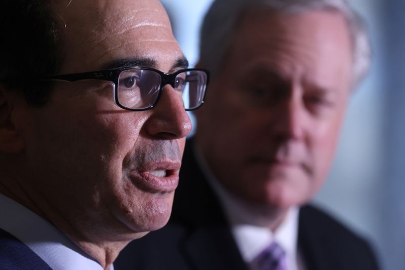 &copy; Reuters. U.S. Treasury Secretary Mnuchin and White House Chief of Staff Meadows speak to reporters after coronavirus relief negotiations with Pelosi and Schumer at the U.S. Capitol in Washington