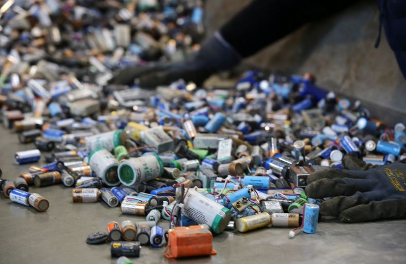 &copy; Reuters. Reciclagem de baterias de íon de lítio na Alemanha