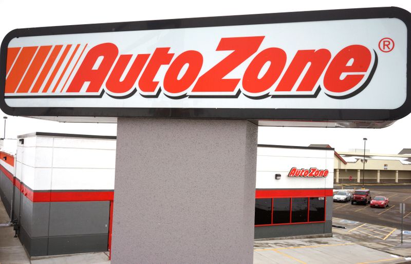 &copy; Reuters. A customer leaves the AutoZone store in Broomfield