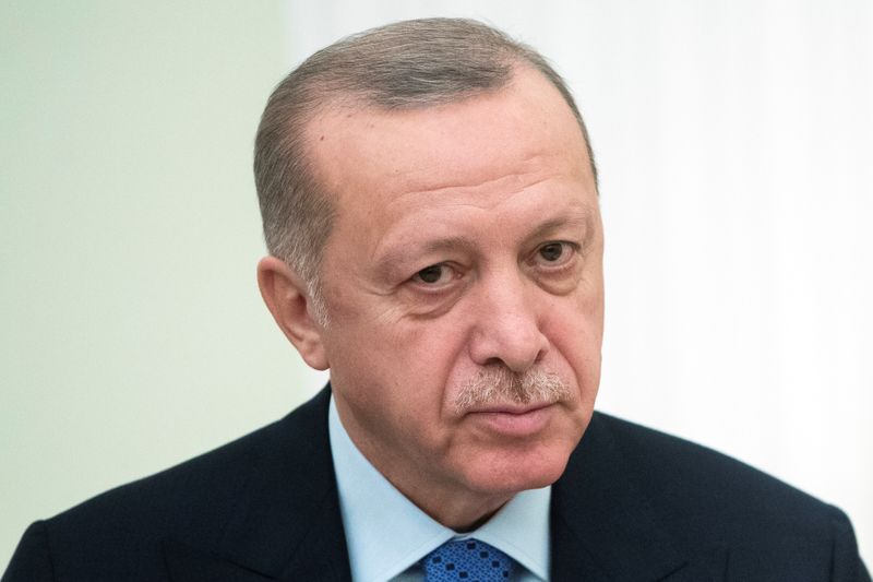 © Reuters. أردوغان: تركيا سترد إذا هاجمت اليونان سفنا في شرق المتوسط