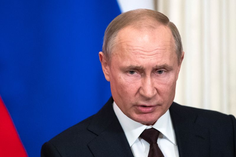 &copy; Reuters. Президент России Владимир Путин во время пресс-конференции в Москве