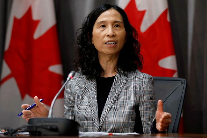 © Reuters. FILE PHOTO: Canada's Chief Public Health Officer Dr. Theresa Tam attends a news conference as efforts continue to help slow the spread of coronavirus disease (COVID-19) in Ottawa