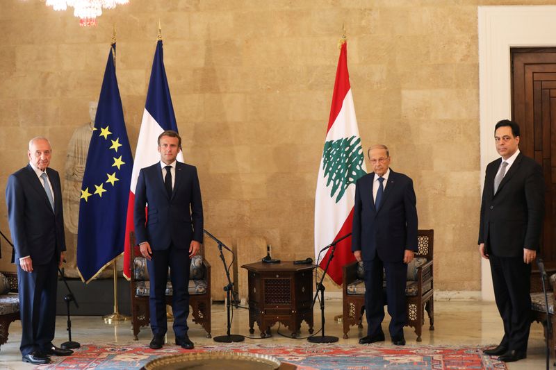 &copy; Reuters. FILE PHOTO: Lebanese Speaker of the Parliament Nabih Berri, French President Emmanuel Macron, Lebanese President Michel Aoun and Lebanese Prime Minister Hassan Diab, pose for a picture