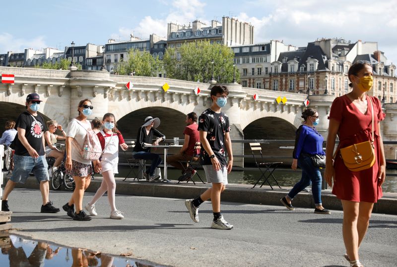 &copy; Reuters. France requires masks inside public places