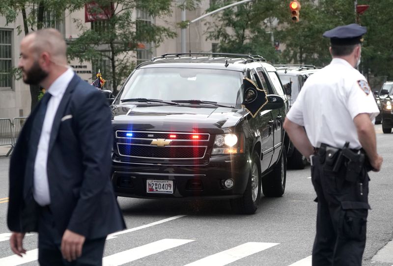 &copy; Reuters. U.S. President Donald Trump arrives at New York Presbyterian Hospital, where his brother Robert has been hospitalised in New York City